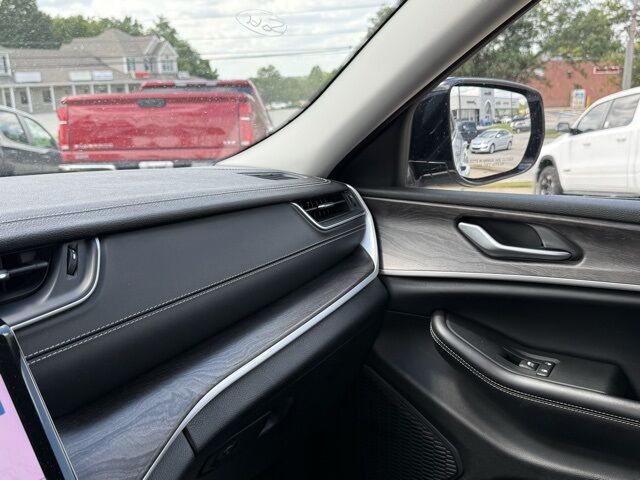 2023 Jeep Grand Cherokee L Limited Crestwood KY