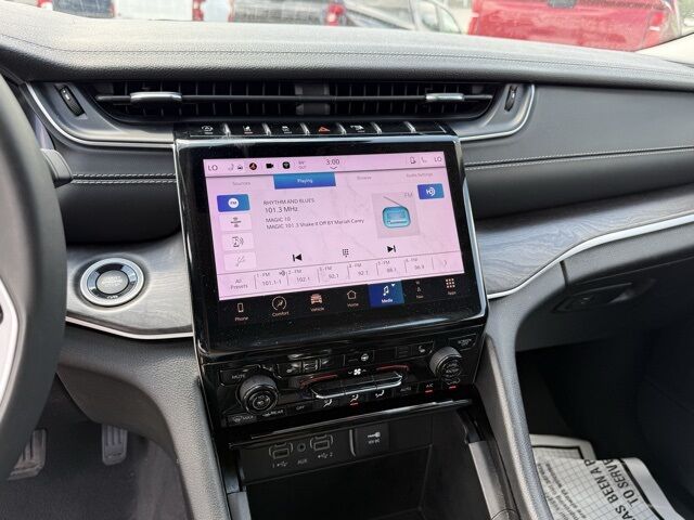 2023 Jeep Grand Cherokee L Limited Crestwood KY