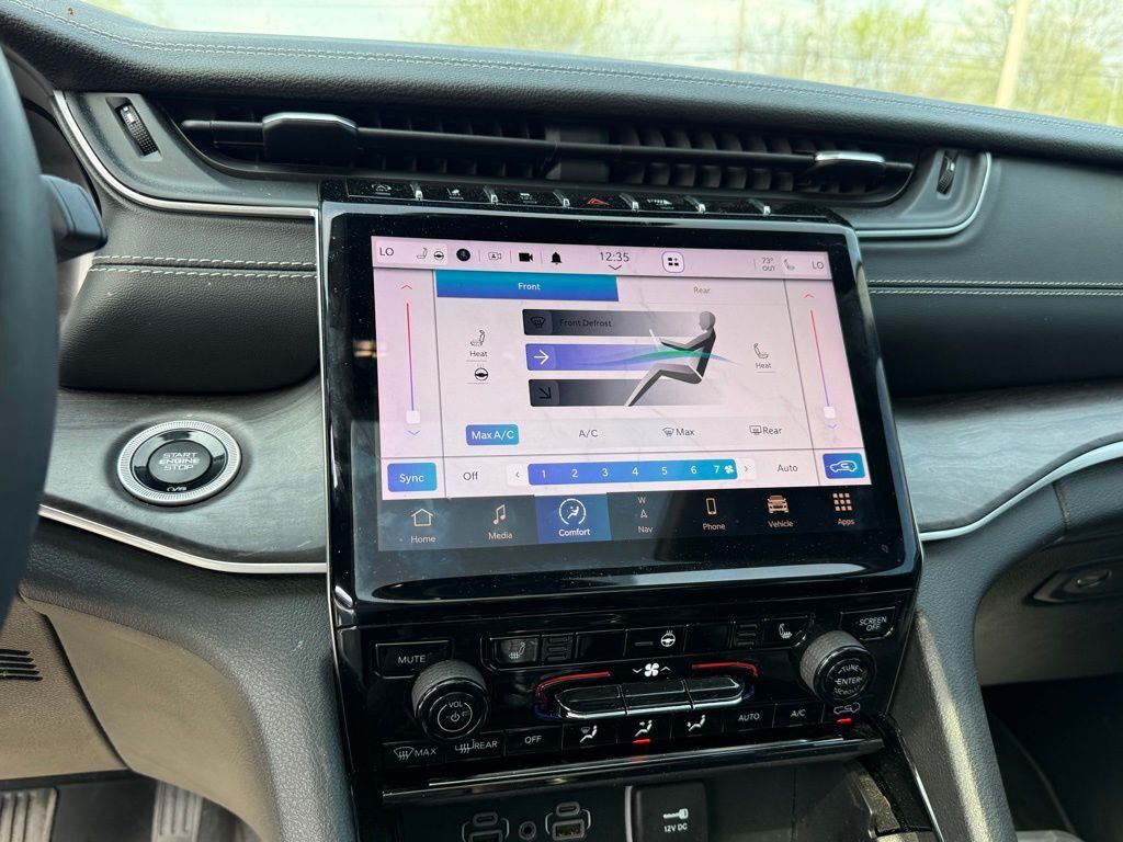 2023 Jeep Grand Cherokee L Limited Crestwood KY