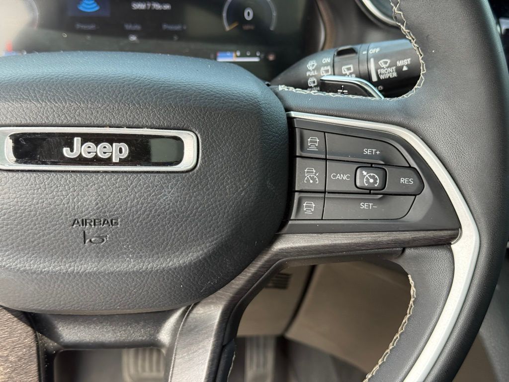 2023 Jeep Grand Cherokee L Limited Crestwood KY