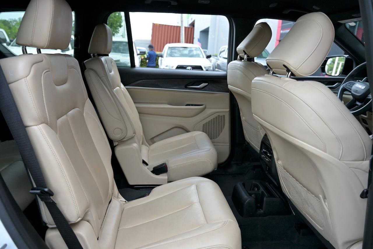 2023 Jeep Grand Cherokee L Limited Lake Worth FL