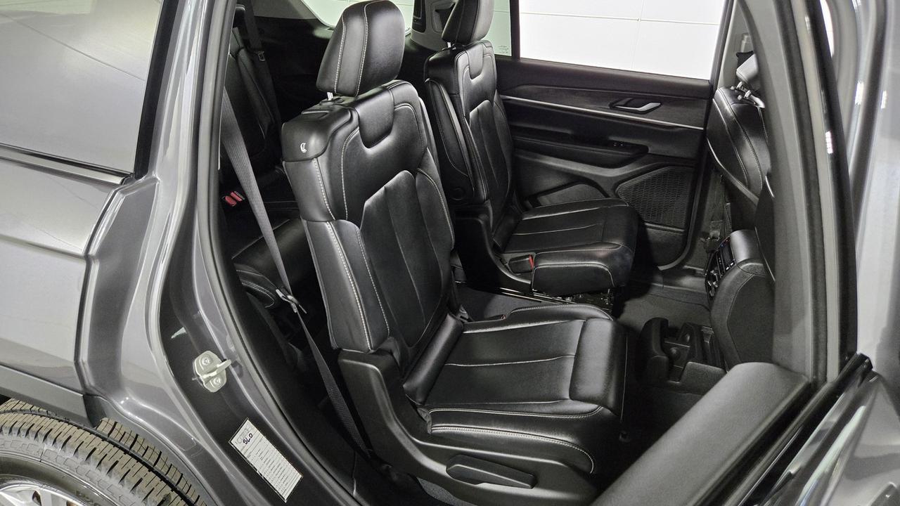 2023 Jeep Grand Cherokee L Limited Jersey City NJ