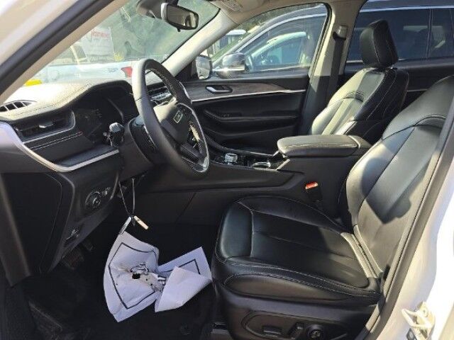 2023 Jeep Grand Cherokee L Limited Marshfield MA