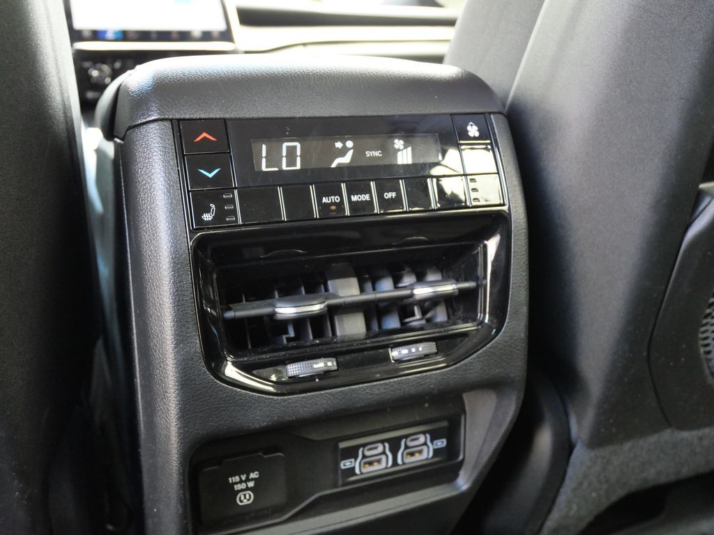2023 Jeep Grand Cherokee L Limited Mt Pleasant MI
