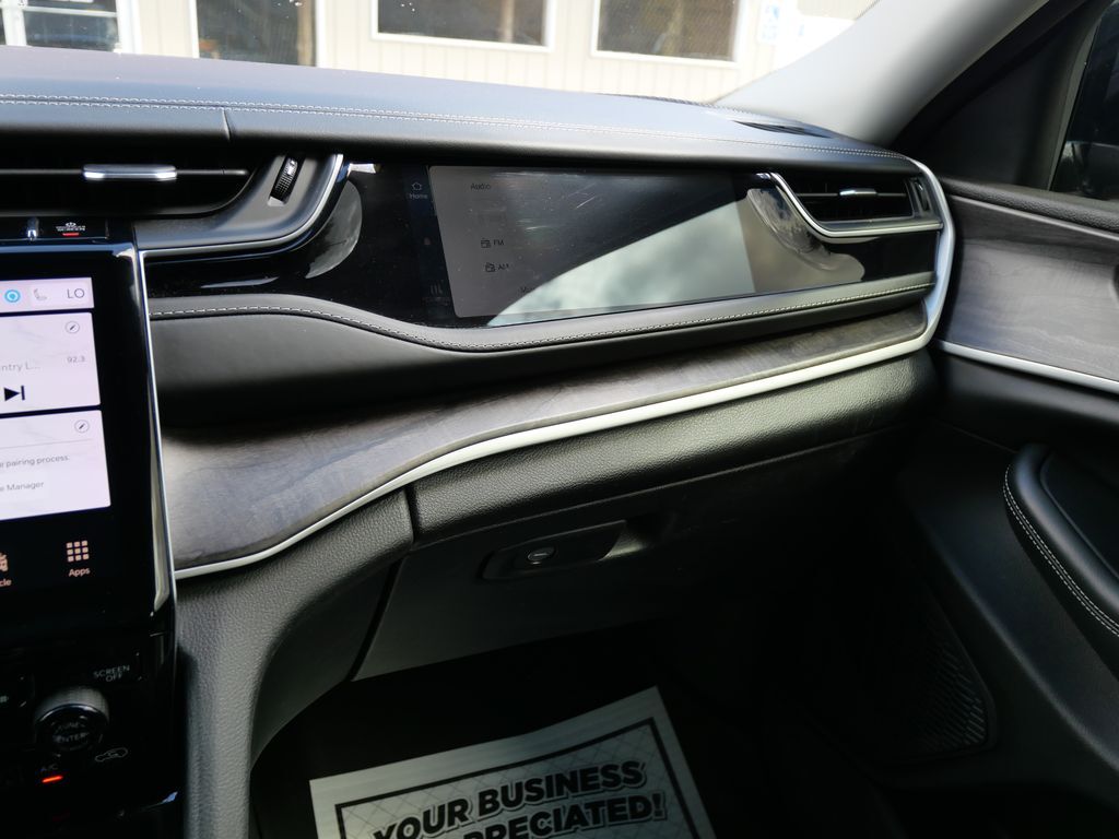 2023 Jeep Grand Cherokee L Limited Mt Pleasant MI