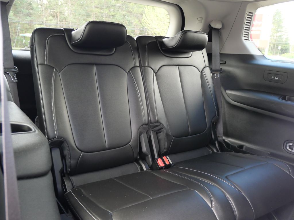 2023 Jeep Grand Cherokee L Limited Mt Pleasant MI