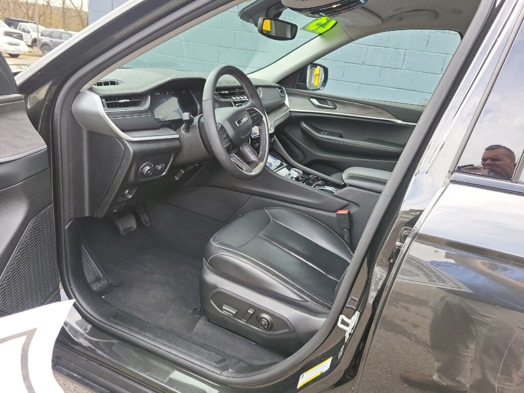 2023 Jeep Grand Cherokee L Limited Owego NY