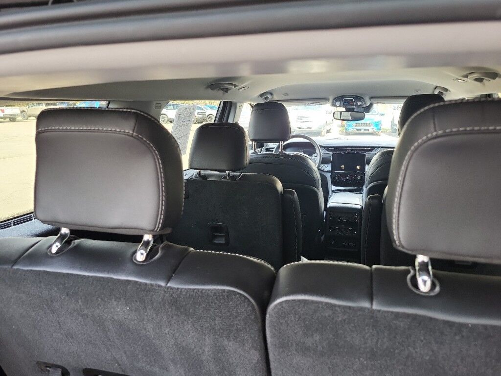 2023 Jeep Grand Cherokee L Limited Owego NY