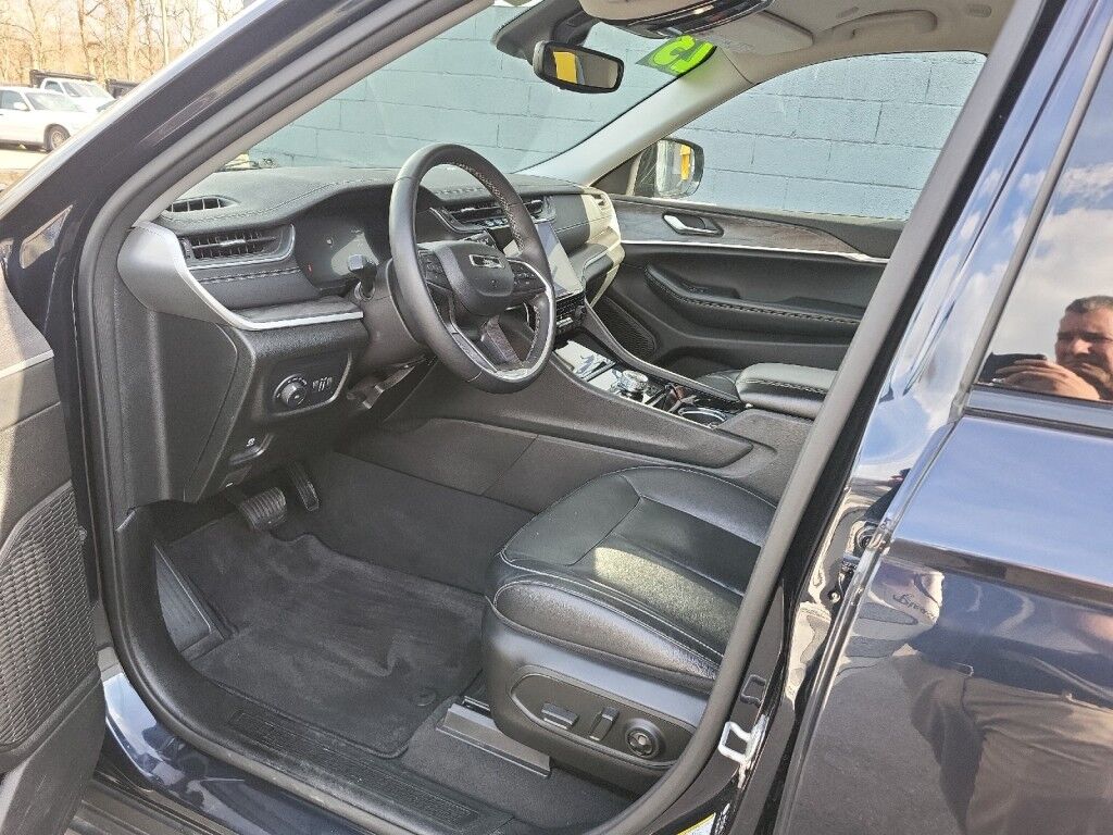 2023 Jeep Grand Cherokee L Limited Owego NY