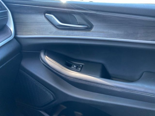 2023 Jeep Grand Cherokee L Limited Raleigh NC