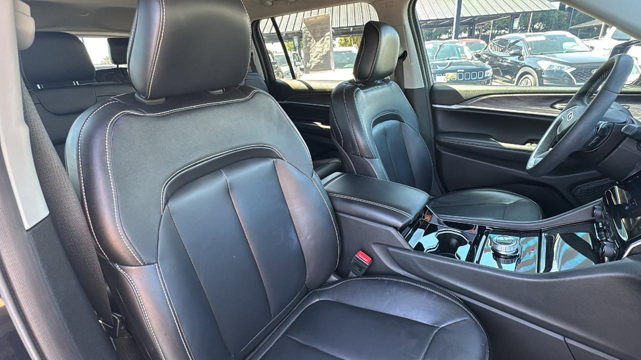 2023 Jeep Grand Cherokee L Limited San Antonio TX