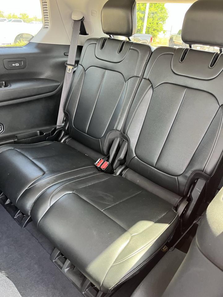 2023 Jeep Grand Cherokee L Limited Castroville TX