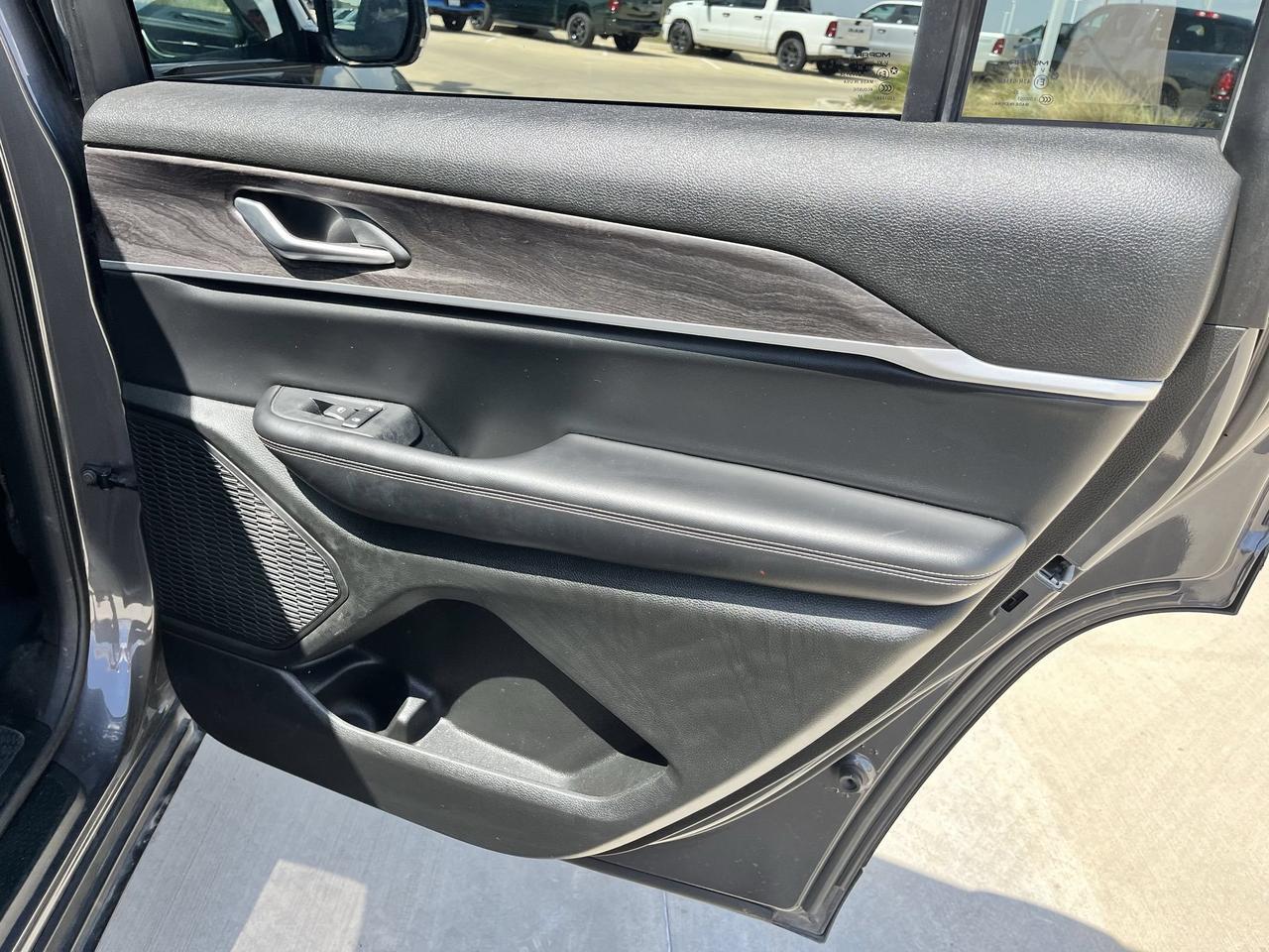 2023 Jeep Grand Cherokee L Limited Castroville TX