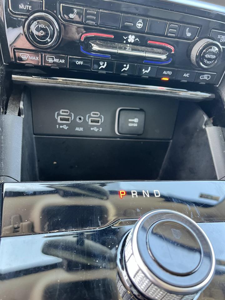 2023 Jeep Grand Cherokee L Limited Castroville TX