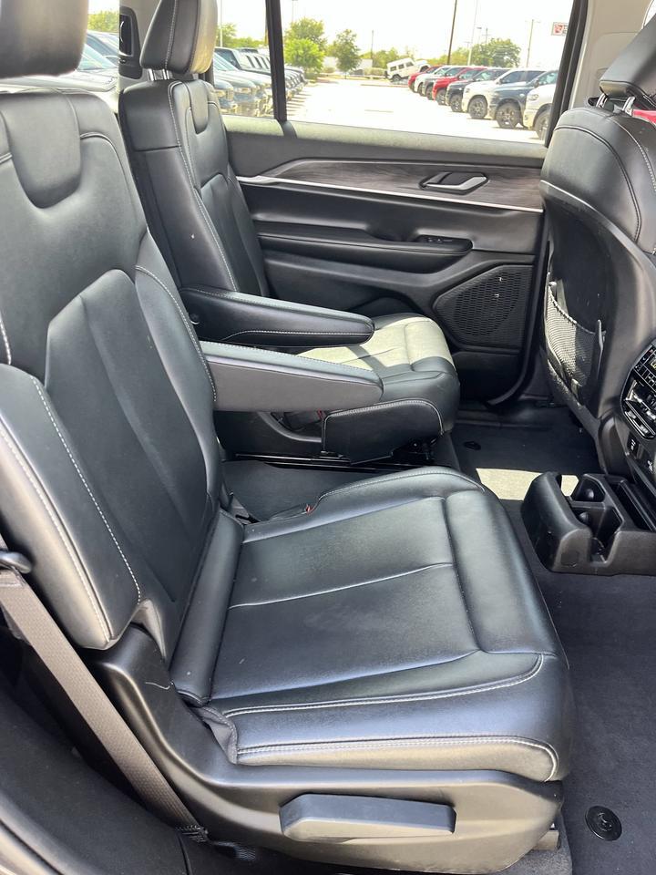 2023 Jeep Grand Cherokee L Limited Castroville TX