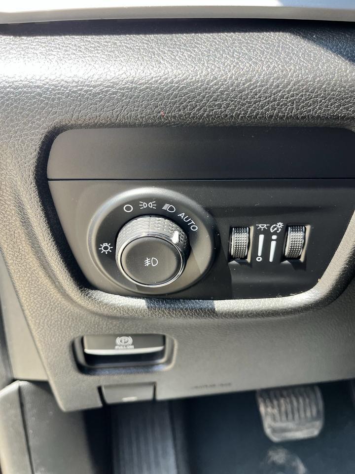 2023 Jeep Grand Cherokee L Limited Castroville TX