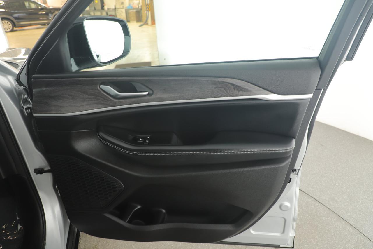 2023 Jeep Grand Cherokee L Limited New Braunfels TX