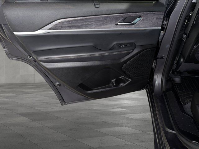 2023 Jeep Grand Cherokee L Limited San Antonio TX