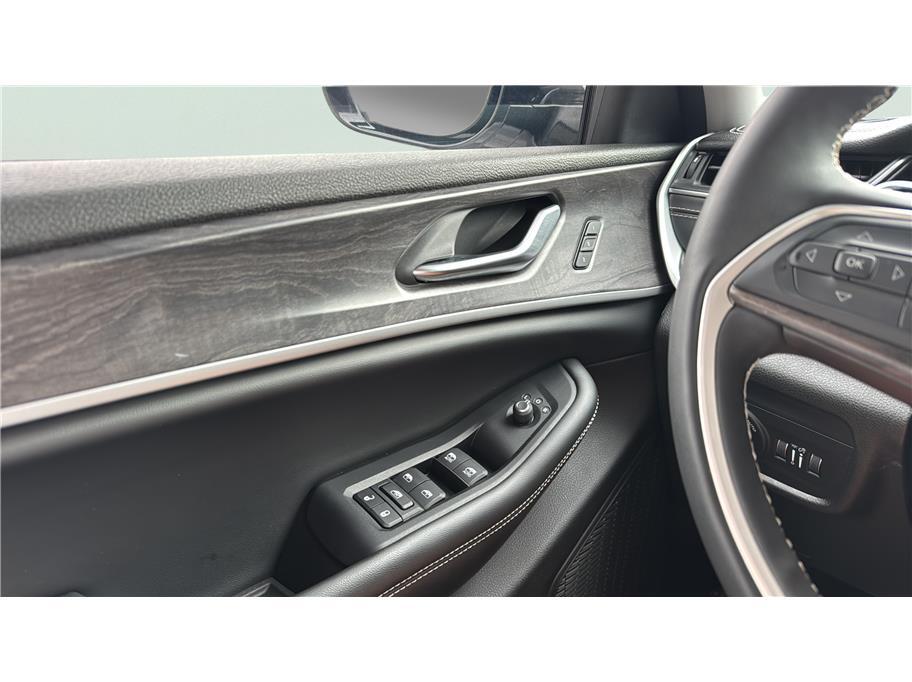 2023 Jeep Grand Cherokee L Limited Sport Utility 4D Folsom CA