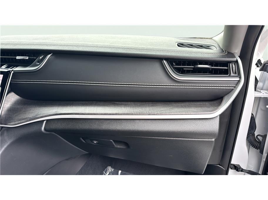 2023 Jeep Grand Cherokee L Limited Sport Utility 4D Folsom CA