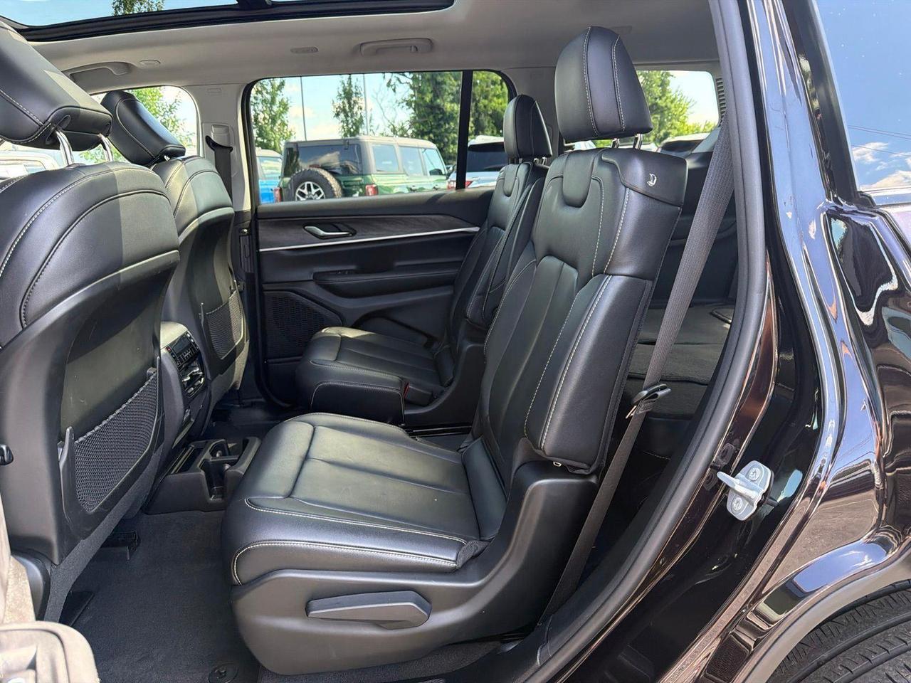 2023 Jeep Grand Cherokee L Limited Gaithersburg MD