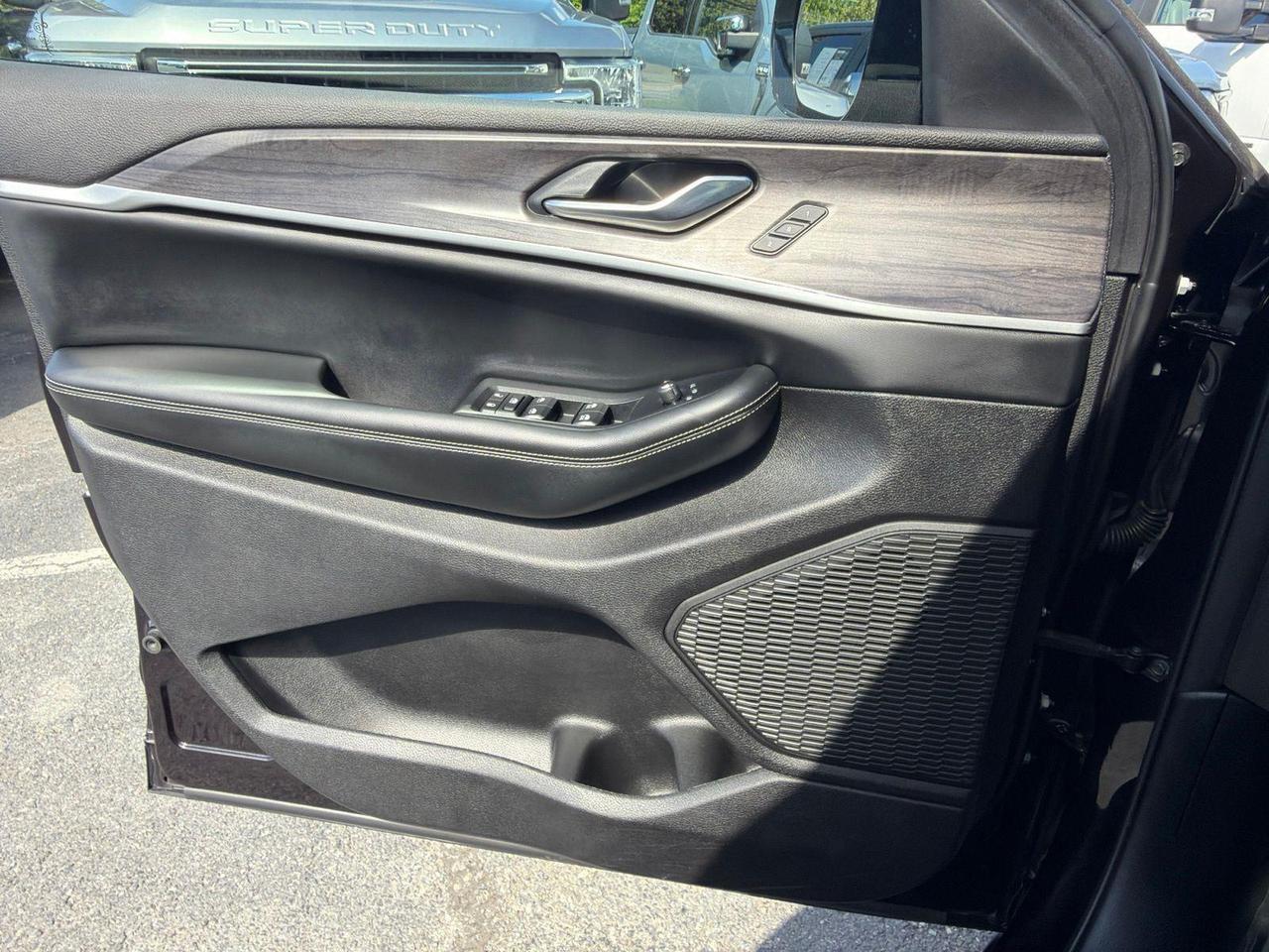 2023 Jeep Grand Cherokee L Limited Gaithersburg MD