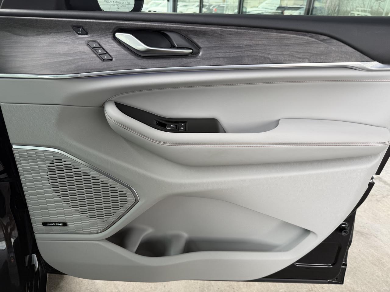 2023 Jeep Grand Cherokee L Overland Knoxville TN