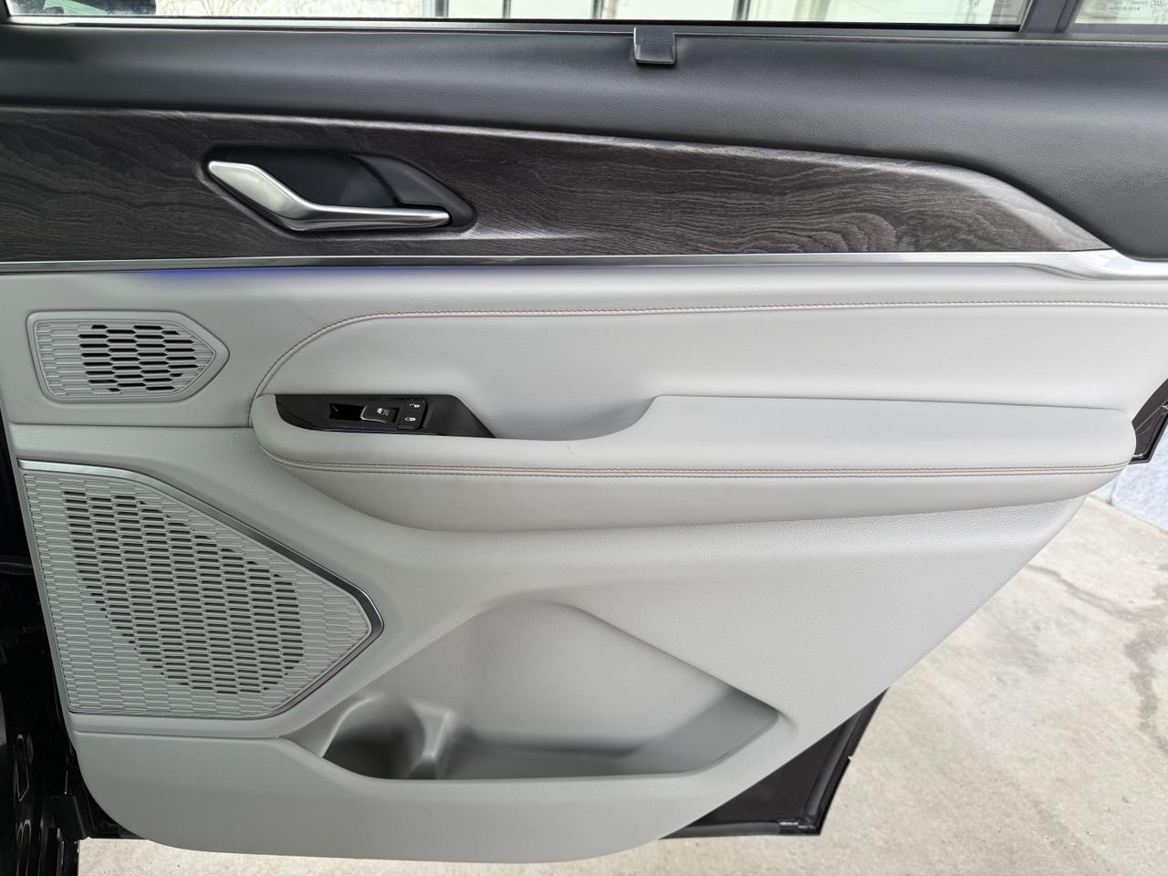 2023 Jeep Grand Cherokee L Overland Knoxville TN