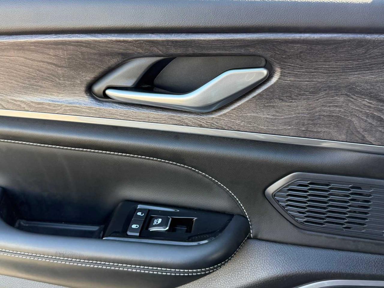 2023 Jeep Grand Cherokee L Overland Irving TX