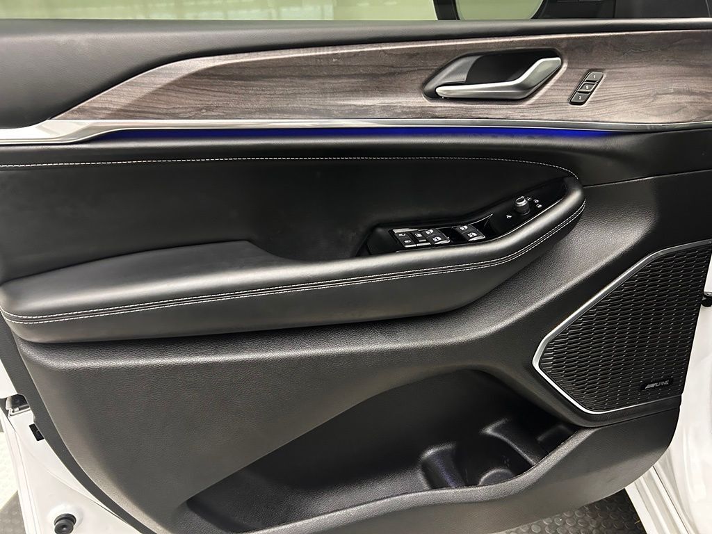 2023 Jeep Grand Cherokee L Overland Portland OR