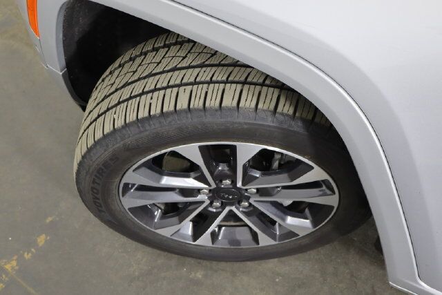 2023 Jeep Grand Cherokee L Overland Raleigh NC