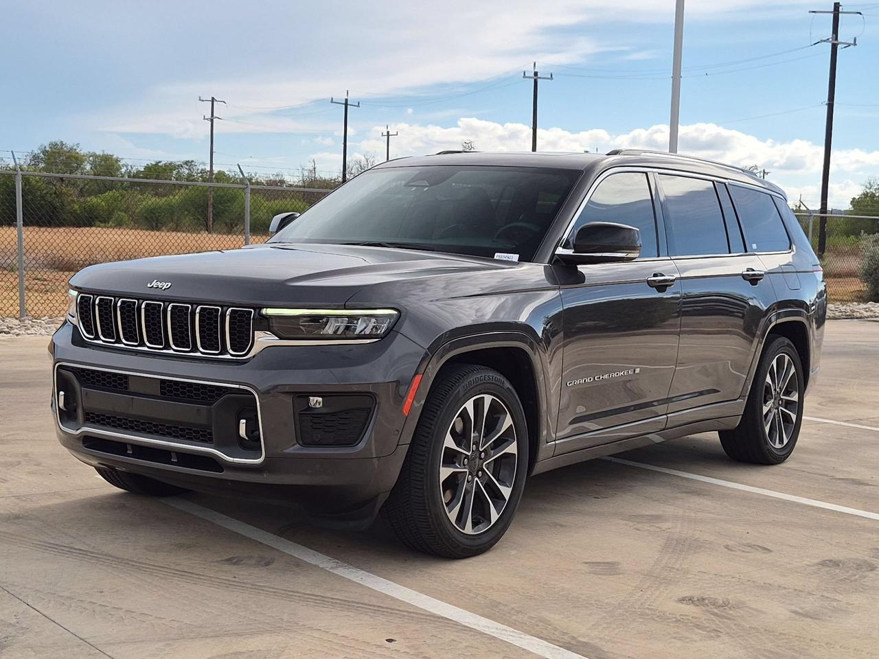 2023 Jeep Grand Cherokee L Overland Castroville TX