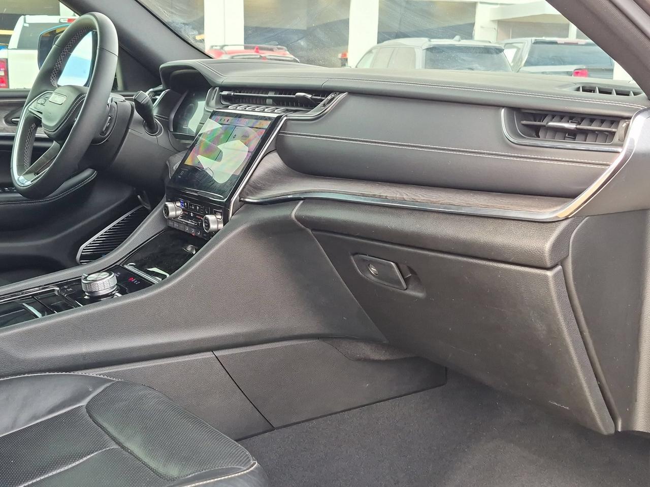 2023 Jeep Grand Cherokee L Overland Castroville TX