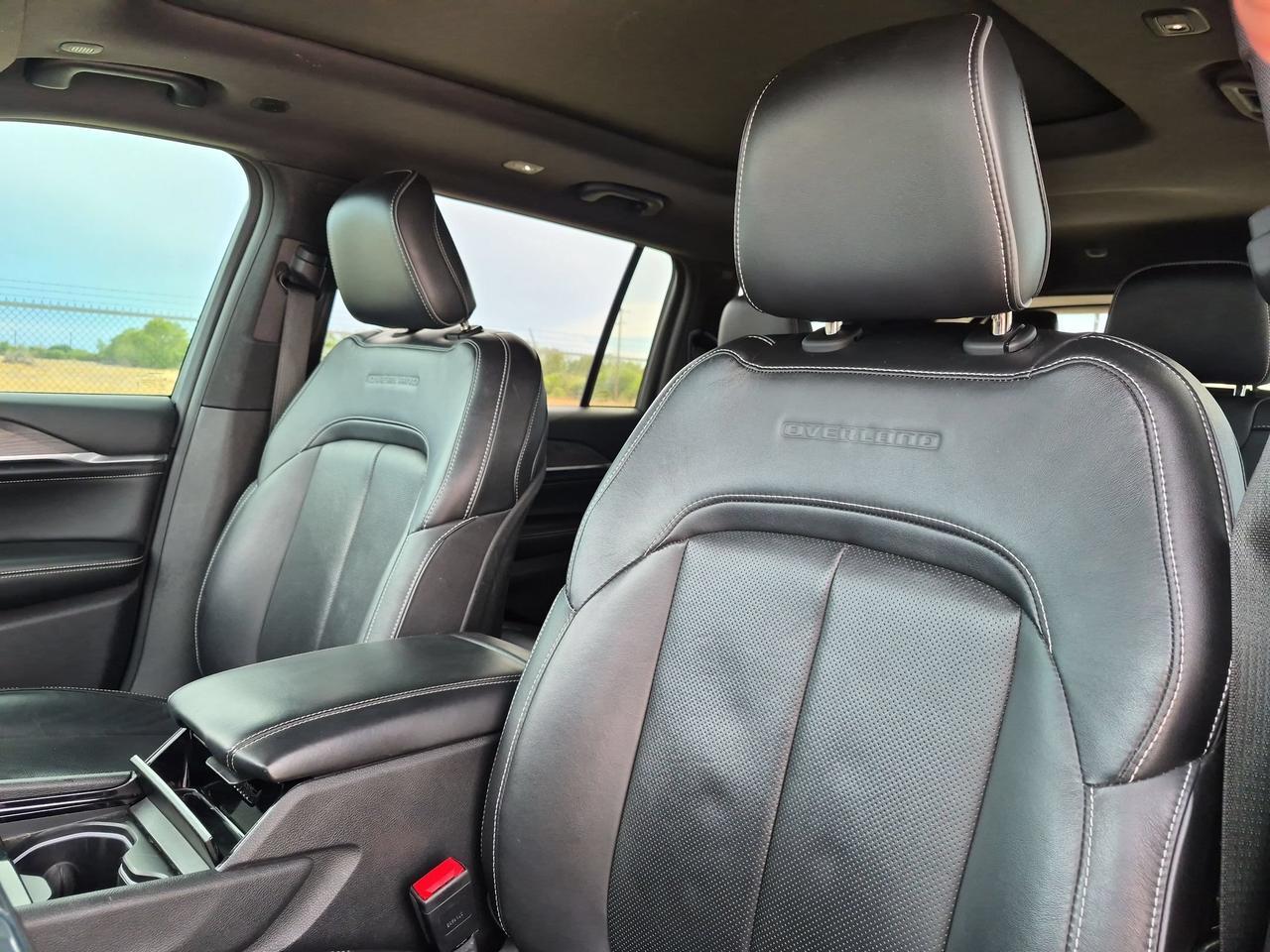 2023 Jeep Grand Cherokee L Overland Castroville TX