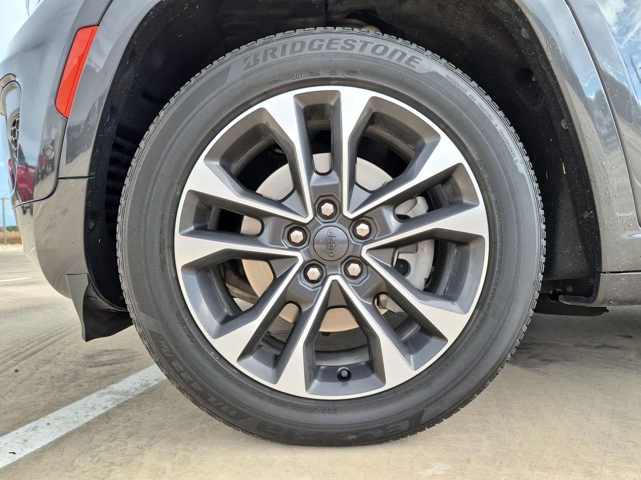 2023 Jeep Grand Cherokee L Overland Castroville TX