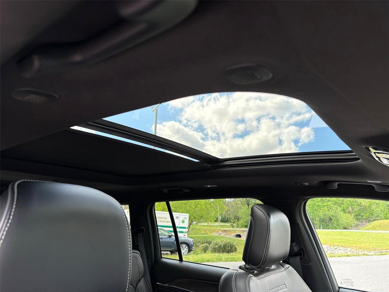 2023 Jeep Grand Cherokee L Overland Hagerstown MD