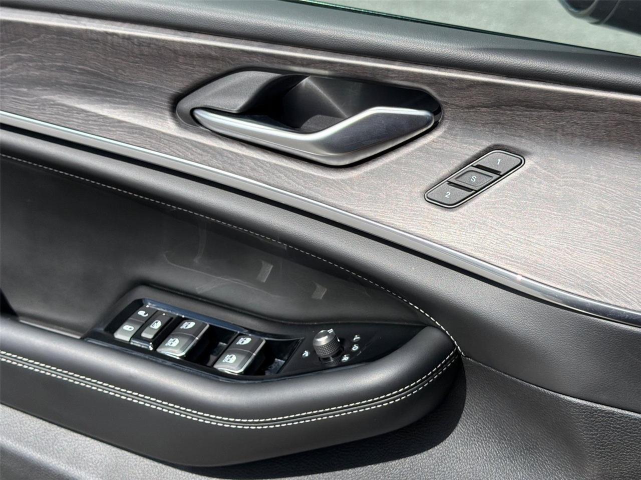 2023 Jeep Grand Cherokee L Overland Hagerstown MD