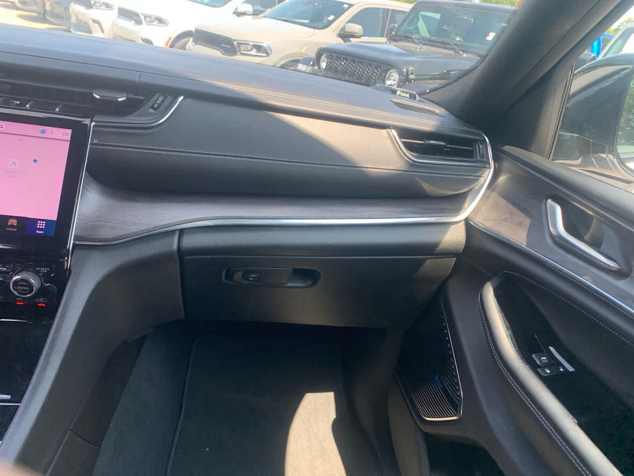 2023 Jeep Grand Cherokee L Overland Dartmouth MA