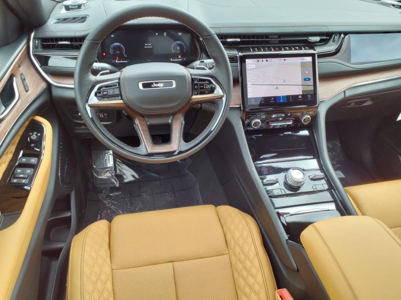 2023 Jeep Grand Cherokee L Summit Uvalde TX