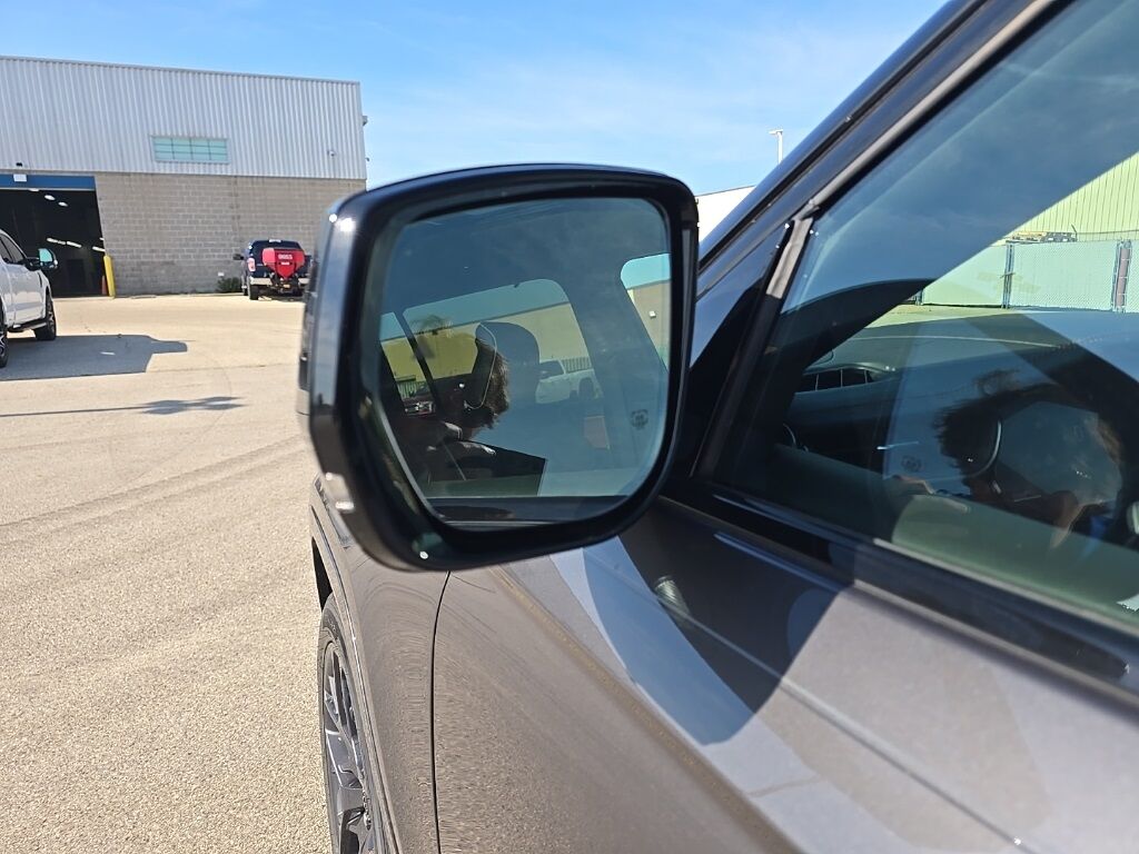 2023 Jeep Grand Cherokee L Summit 4WD 6 Passenger Fond du Lac WI