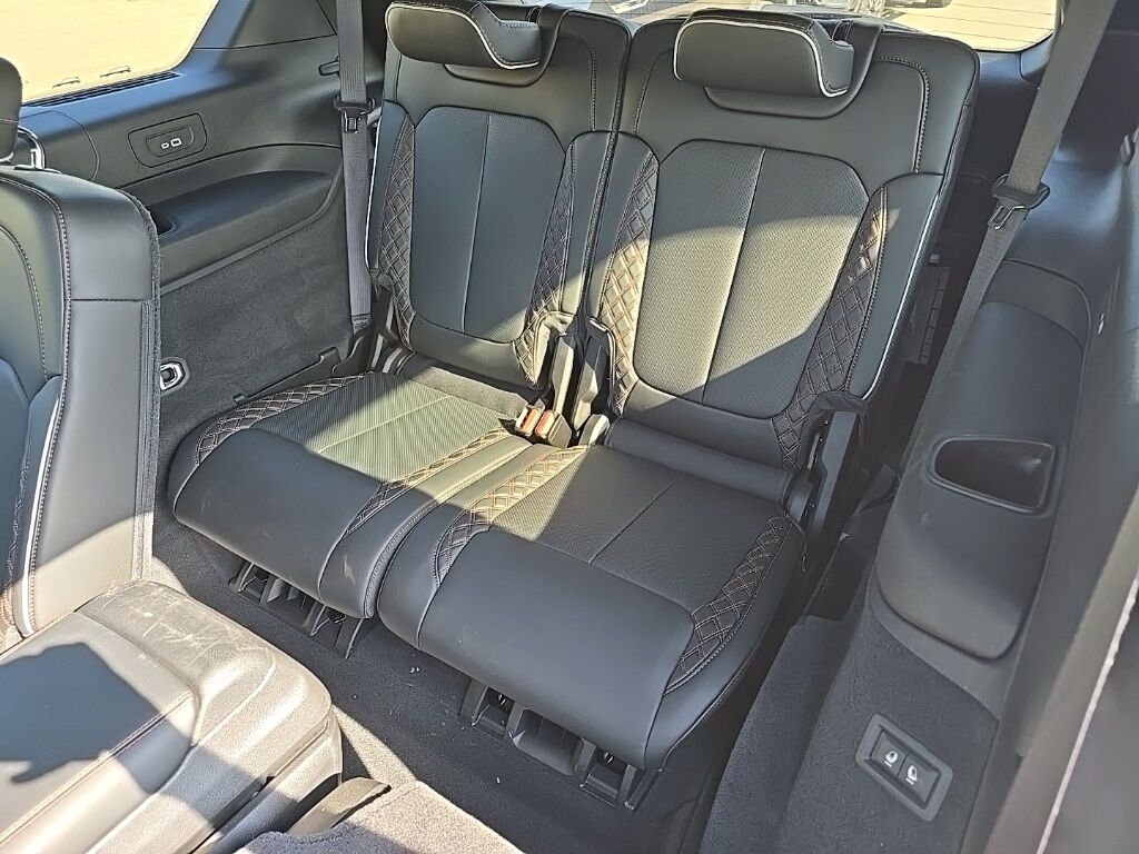 2023 Jeep Grand Cherokee L Summit 4WD 6 Passenger Fond du Lac WI