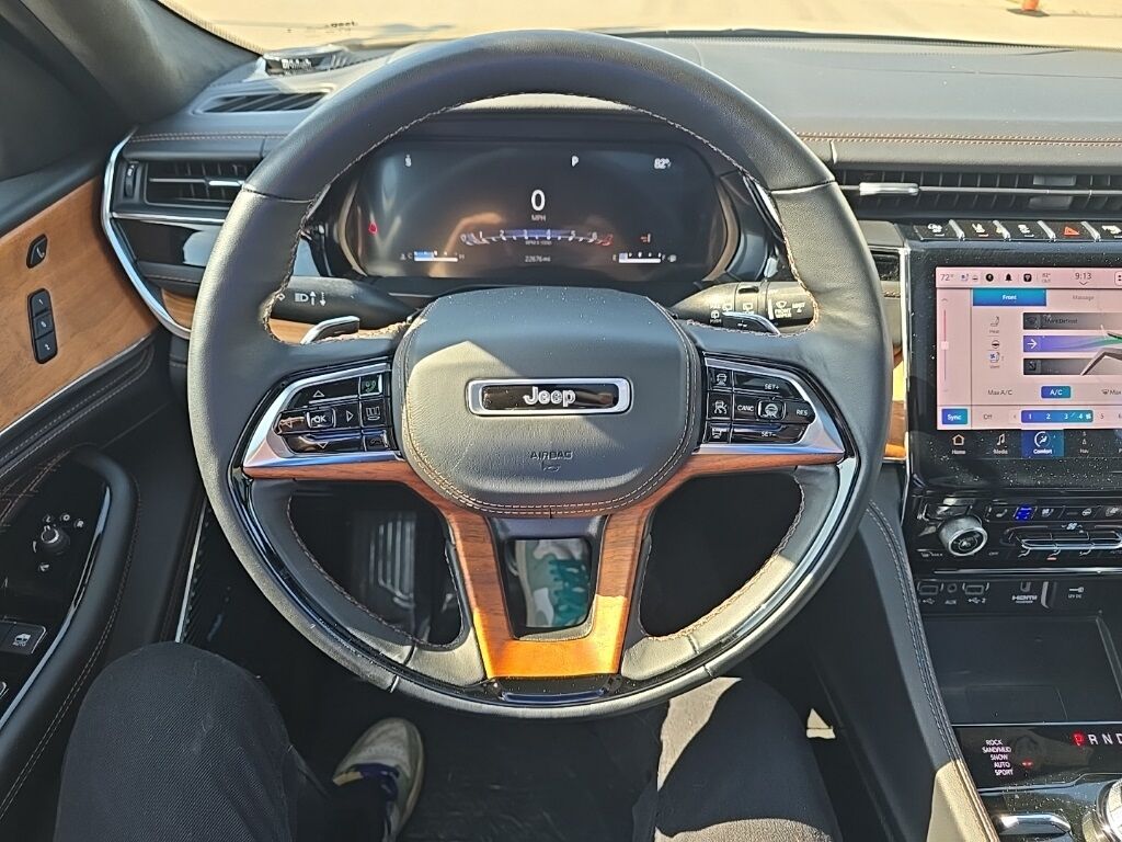2023 Jeep Grand Cherokee L Summit 4WD 6 Passenger Fond du Lac WI