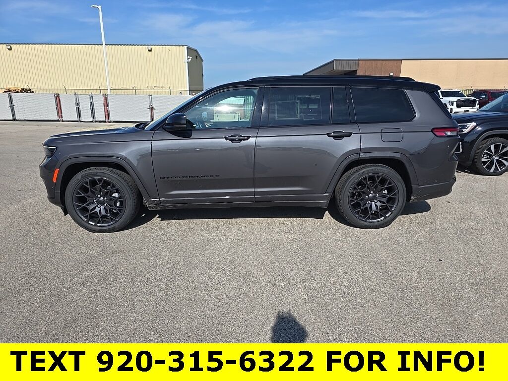 2023 Jeep Grand Cherokee L Summit 4WD 6 Passenger Fond du Lac WI
