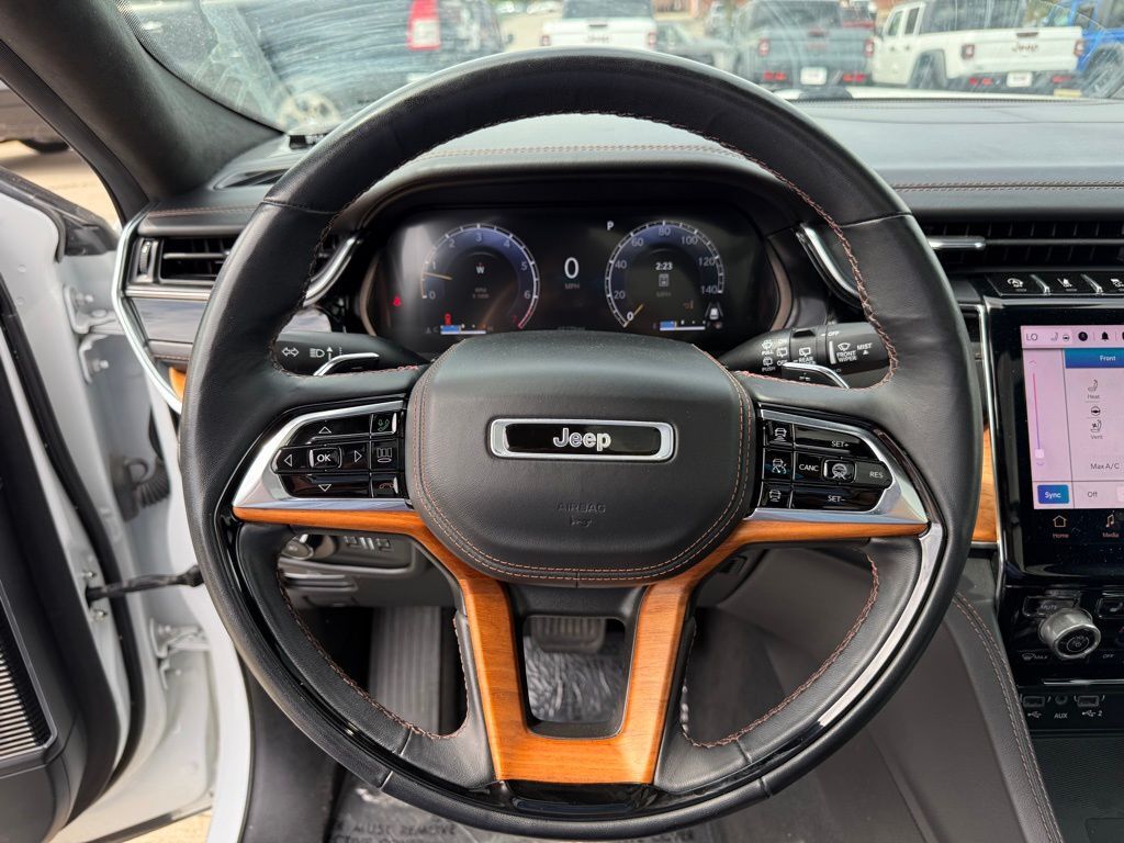 2023 Jeep Grand Cherokee L Summit Crestwood KY