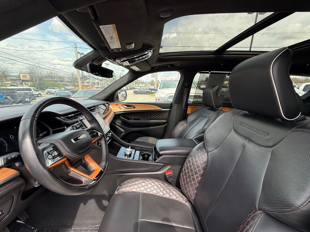 2023 Jeep Grand Cherokee L Summit Crestwood KY