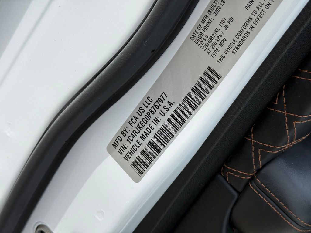 2023 Jeep Grand Cherokee L Summit Crestwood KY