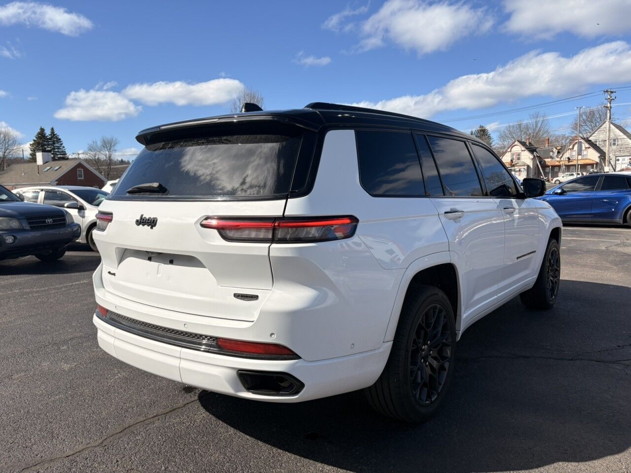 2023 Jeep Grand Cherokee L Summit Fitchburg MA