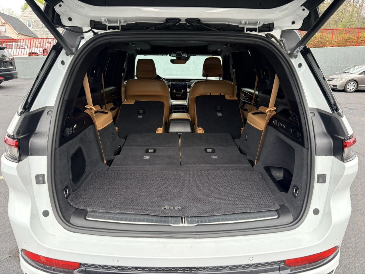 2023 Jeep Grand Cherokee L Summit Fitchburg MA