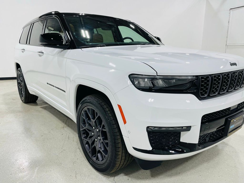 2023 Jeep Grand Cherokee L Summit Jersey City NJ