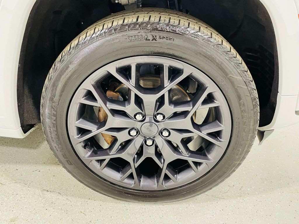 2023 Jeep Grand Cherokee L Summit Jersey City NJ